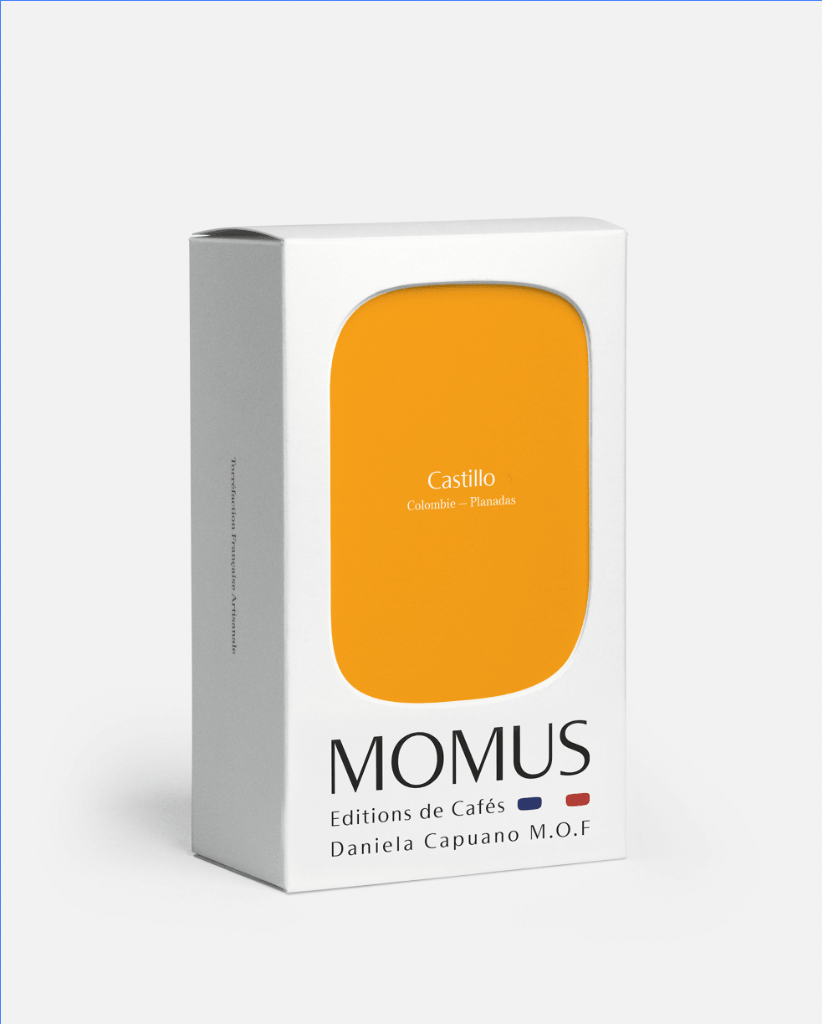 Emballage de café Castillo de la marque MOMUS, mettant en avant une démarche éco-responsable.