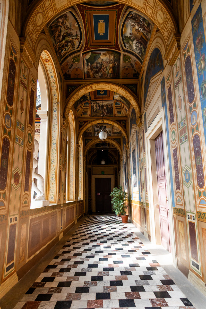 Couloir des galeries des beaux arts, lieu de l'interview de Nathalie Talec