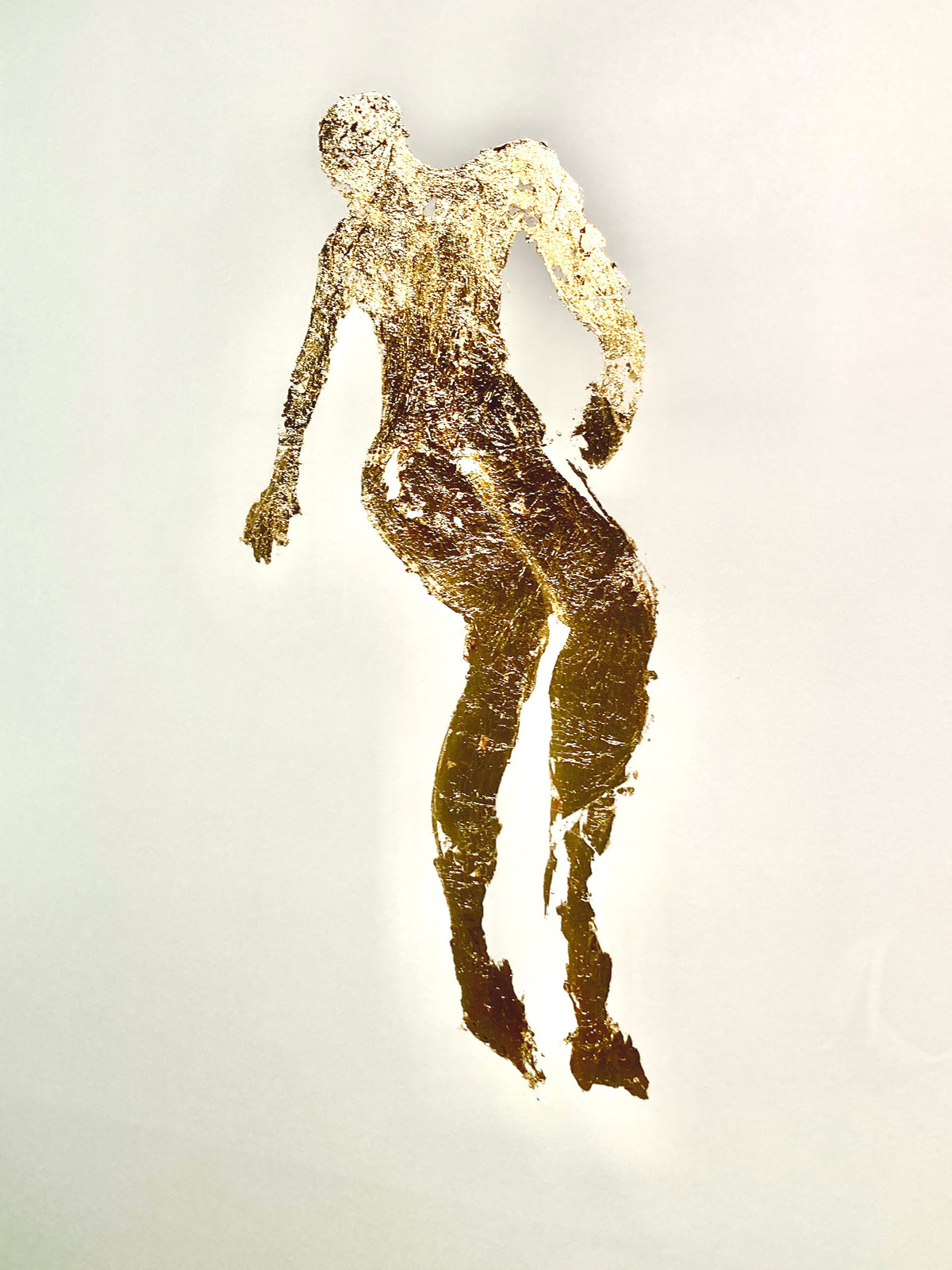 Nathalie Talec Sculture homme avec couverture de survie