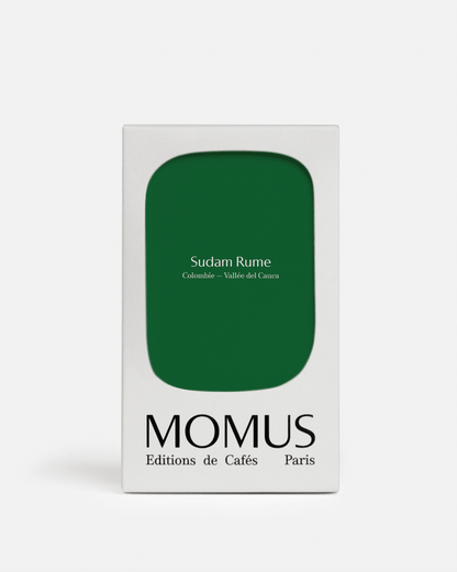 Café Sudam Rume de Momus, Éditions de Cafés Paris, présentation du produit en emballage vert.