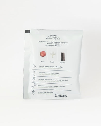 Verso du café avec composition